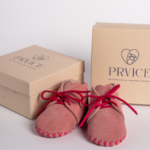 Ružičaste cipelice sa crvenim pertlama — Mini Pack